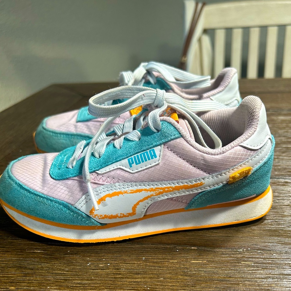 Puma Future Rider Tennis shoes size 2 - Picture 2 of 9